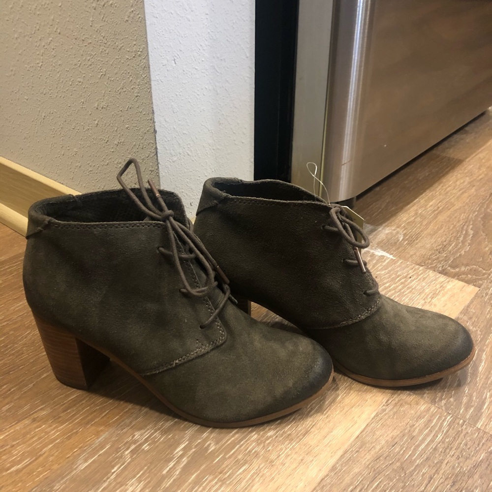 BNOB Toms booties